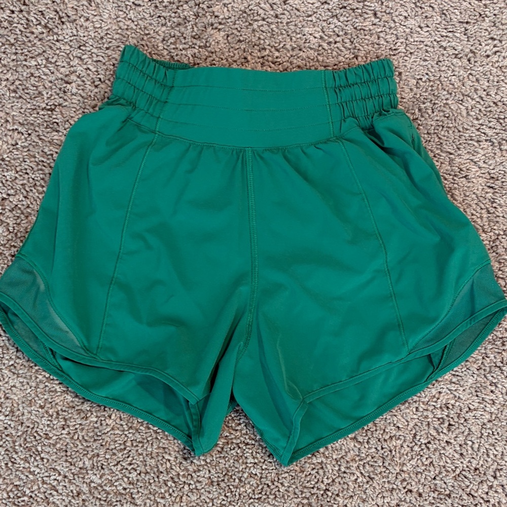 Lululemon Athletica Shorts Green Womens 4” Hottie Hots Size 0